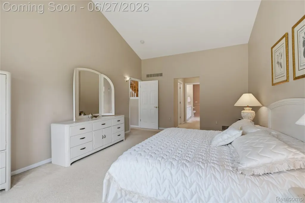 17223 Lake View Circle Northville Township MI 48168