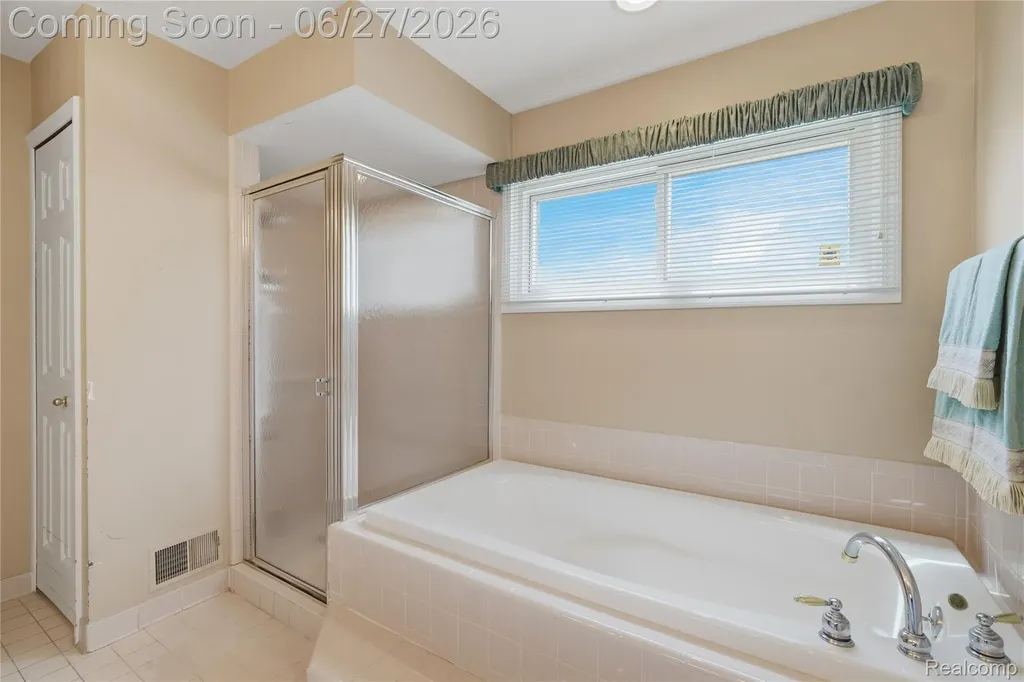 17223 Lake View Circle Northville Township MI 48168