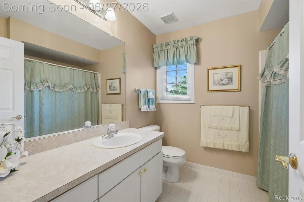 17223 Lake View Circle Northville Township MI 48168