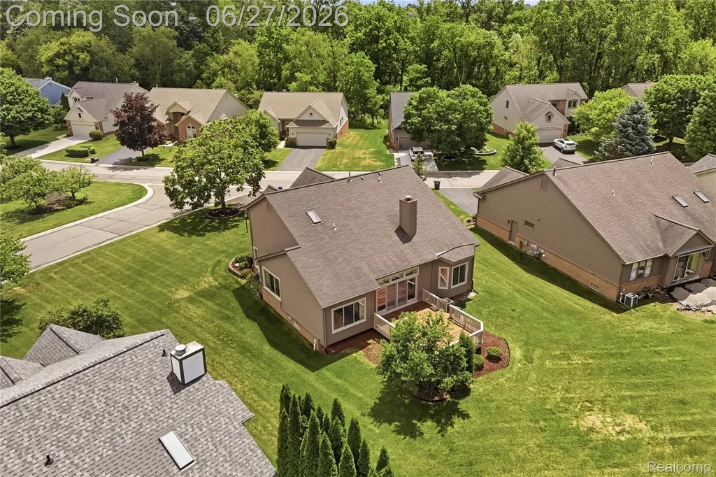 17223 Lake View Circle Northville Township MI 48168