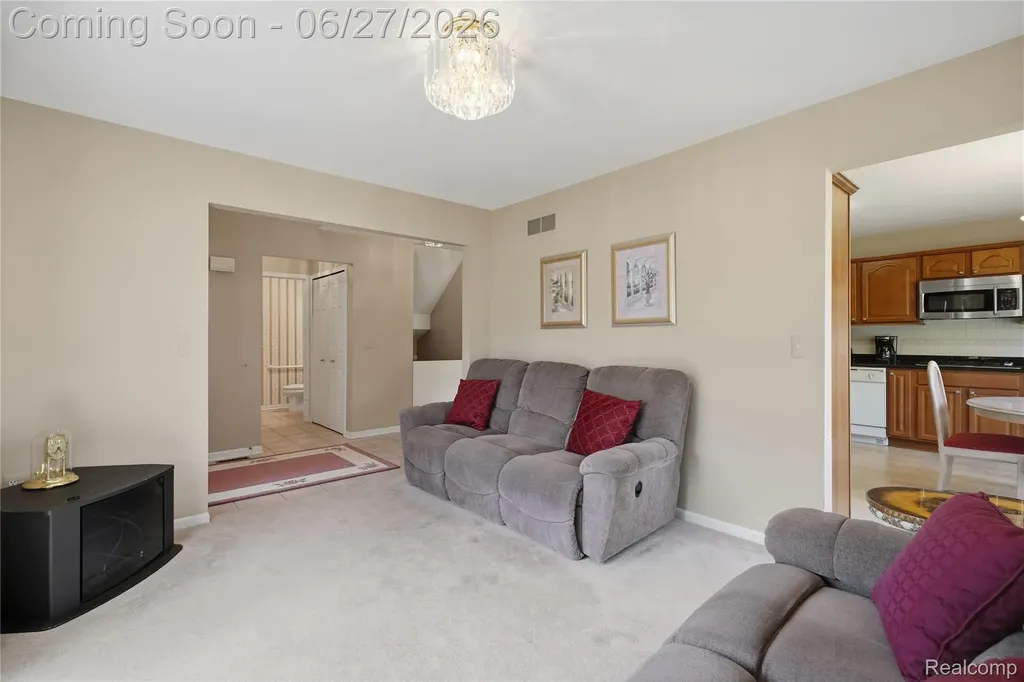 17223 Lake View Circle Northville Township MI 48168
