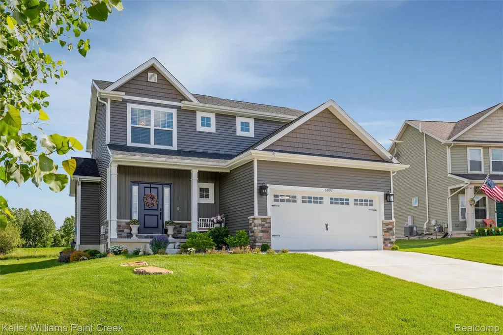 6097 Summerbrooke Circle Handy Township MI 48836