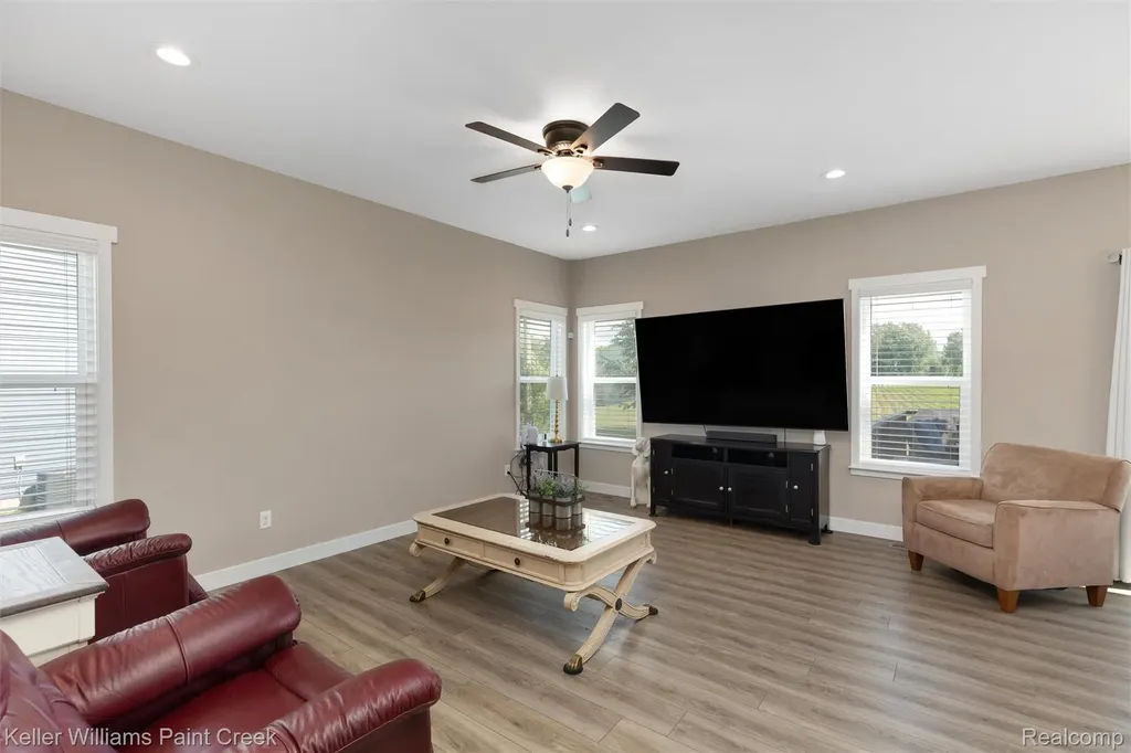 6097 Summerbrooke Circle Handy Township MI 48836