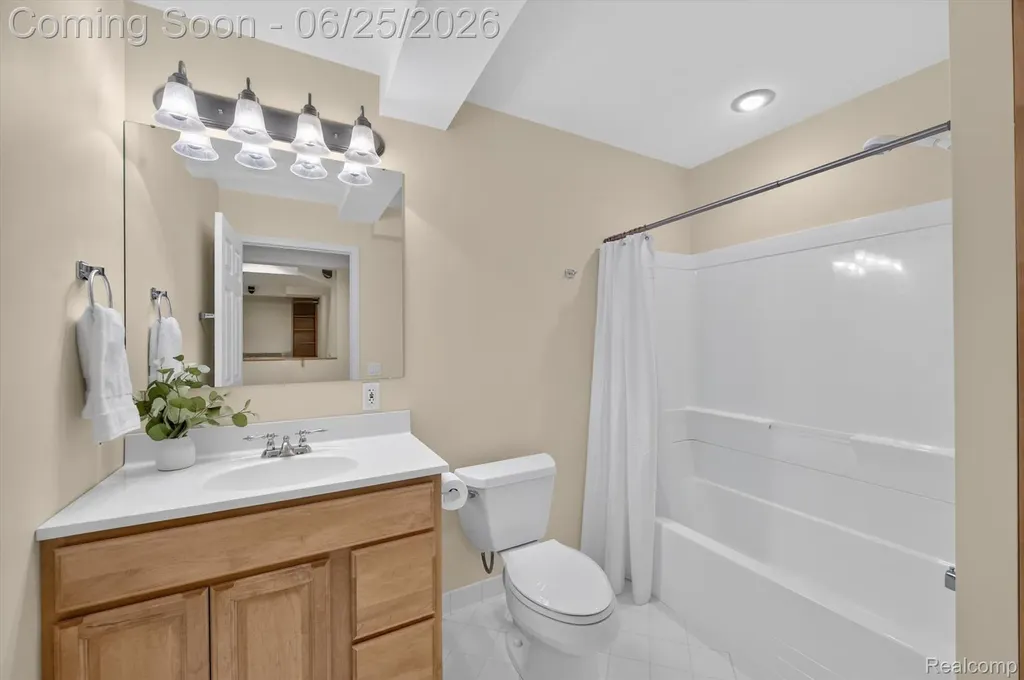 558 Sylvan Drive Canton Charter Township MI 48188