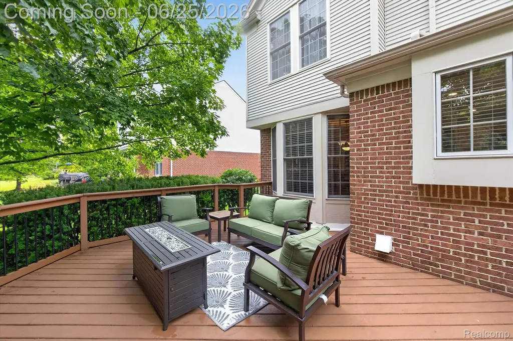 558 Sylvan Drive Canton Charter Township MI 48188