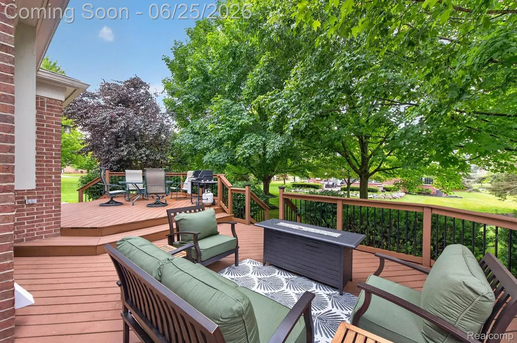 558 Sylvan Drive Canton Charter Township MI 48188