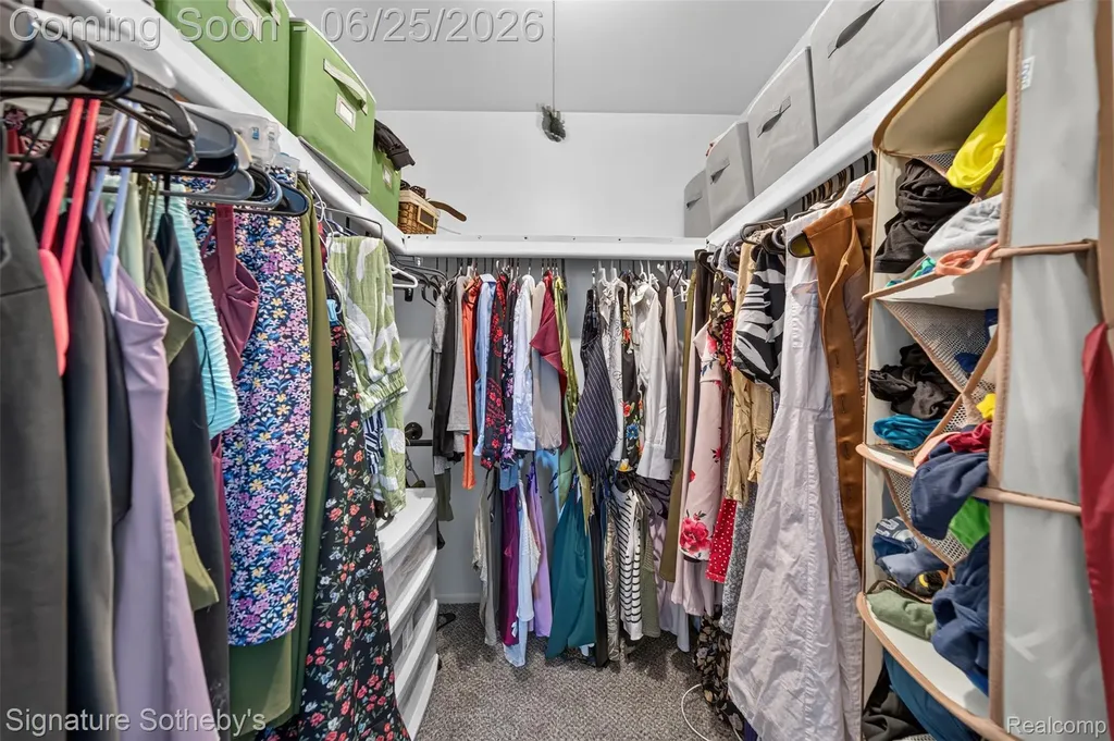 4672 Argyle Drive Troy City MI 48085