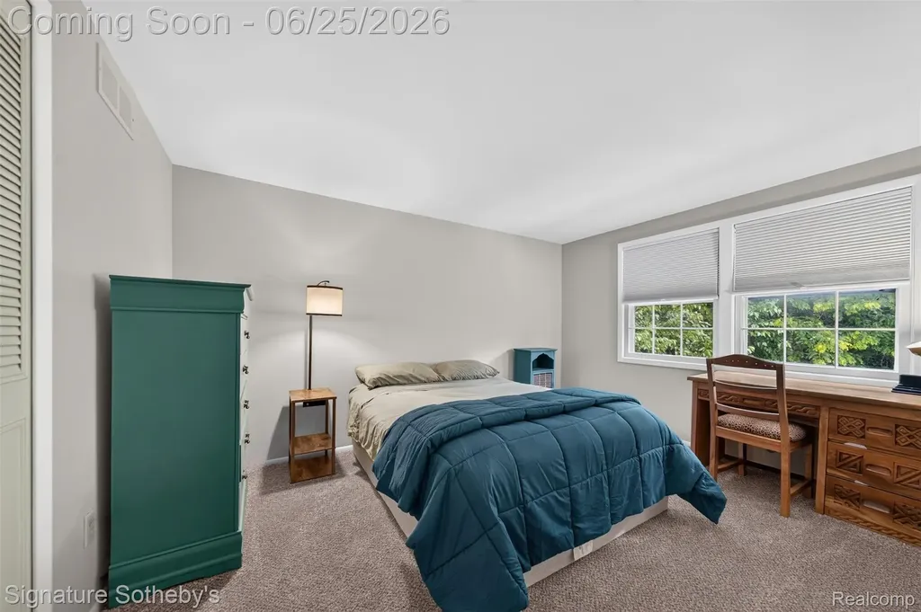 4672 Argyle Drive Troy City MI 48085