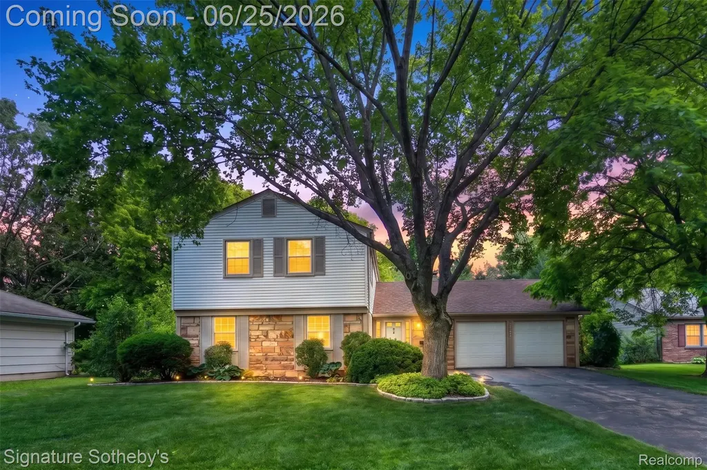 4672 Argyle Drive Troy City MI 48085