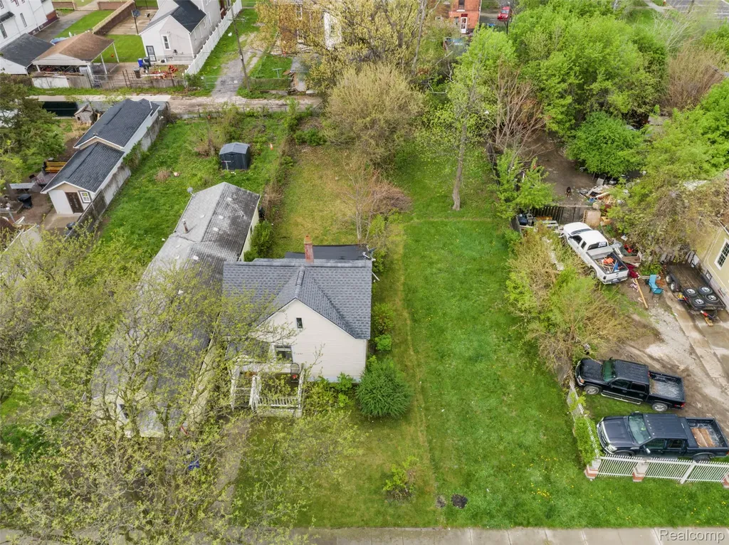 2105 25th Street Detroit City MI 48216