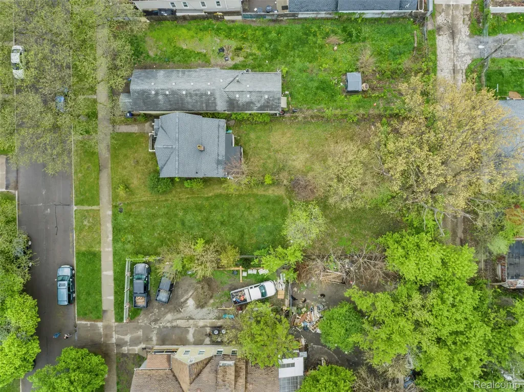 2105 25th Street Detroit City MI 48216