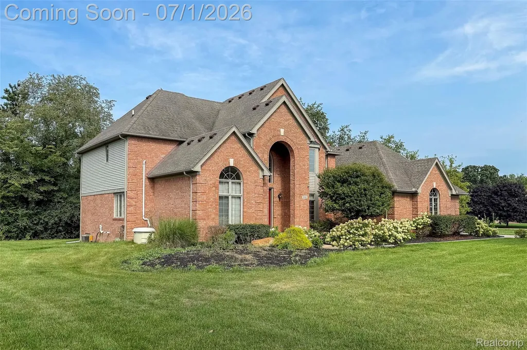 4461 Old Oak Court Superior Charter Township MI 48170