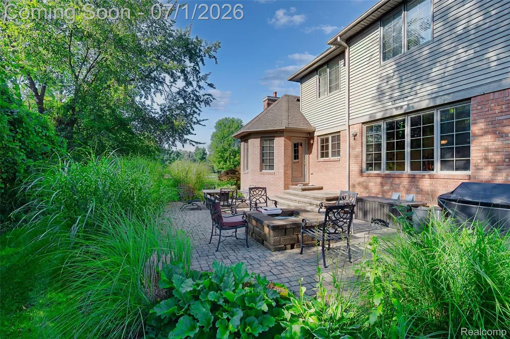 4461 Old Oak Court Superior Charter Township MI 48170