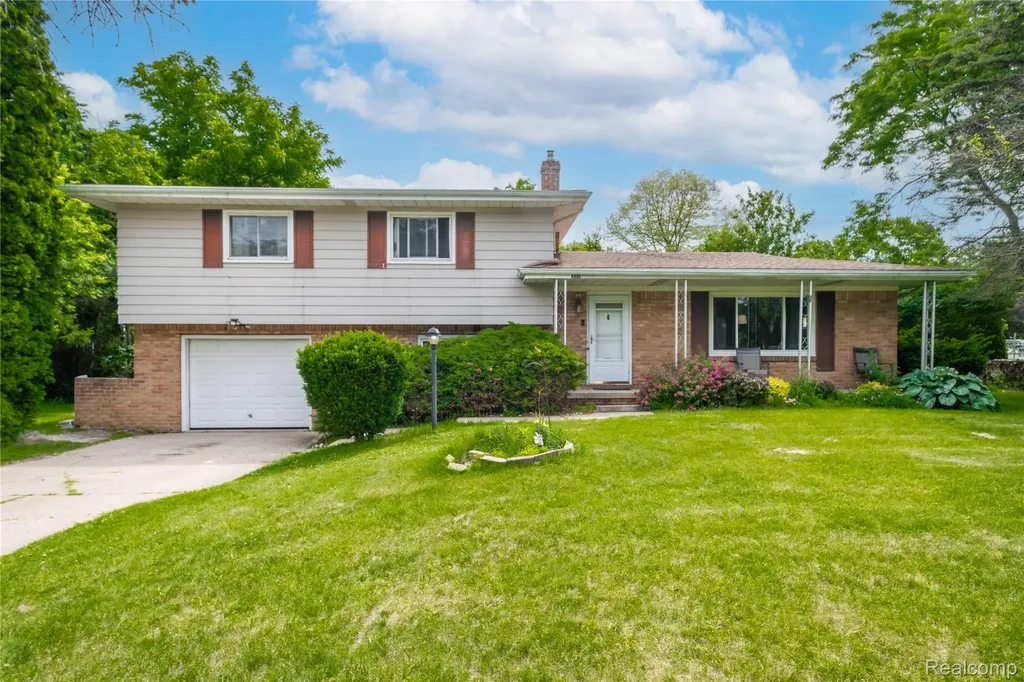 6395 Tanglewood Lane Grand Blanc Charter Township MI 48439