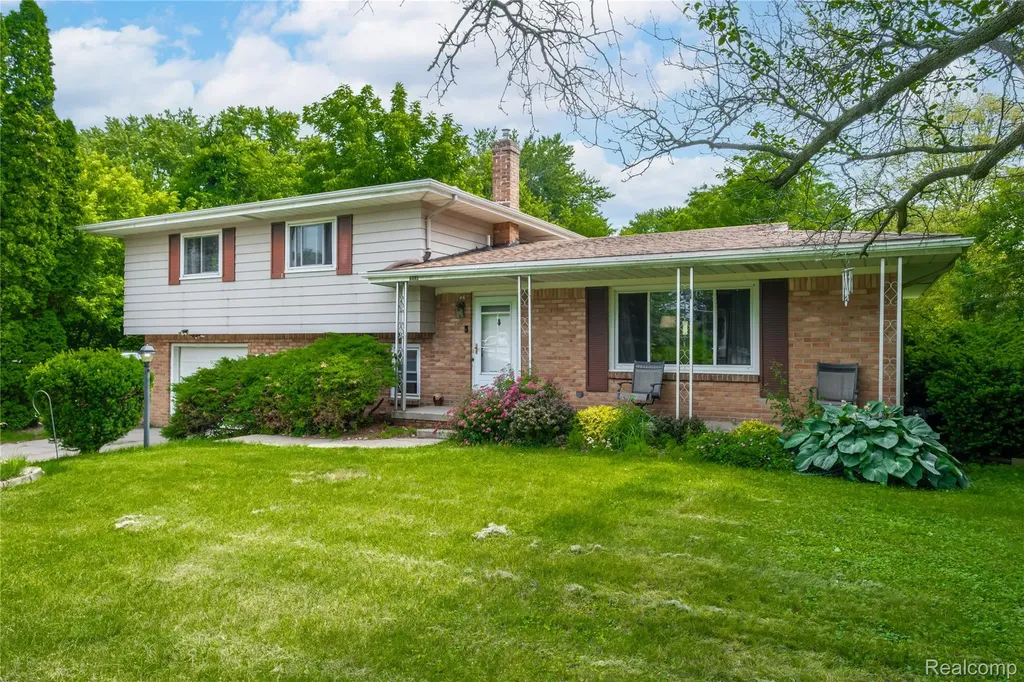 6395 Tanglewood Lane Grand Blanc Charter Township MI 48439
