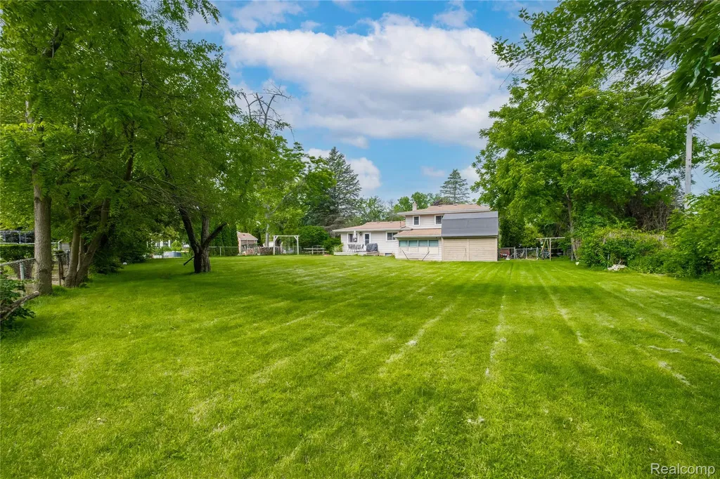 6395 Tanglewood Lane Grand Blanc Charter Township MI 48439
