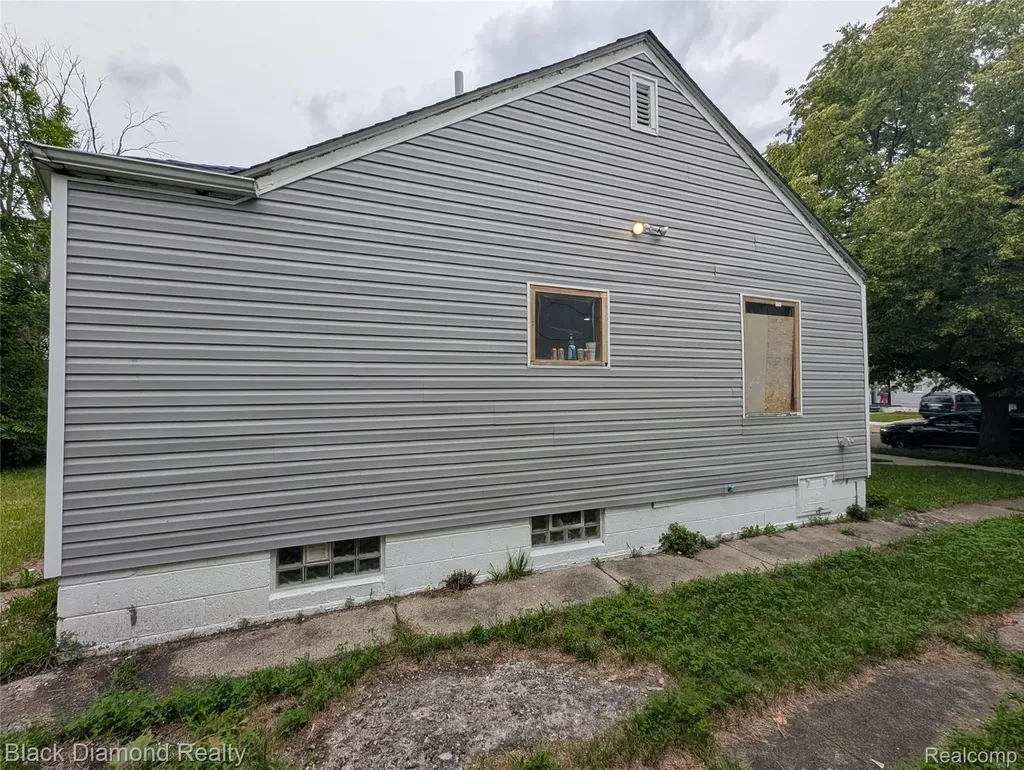 19957 Annott Street Detroit City MI 48205
