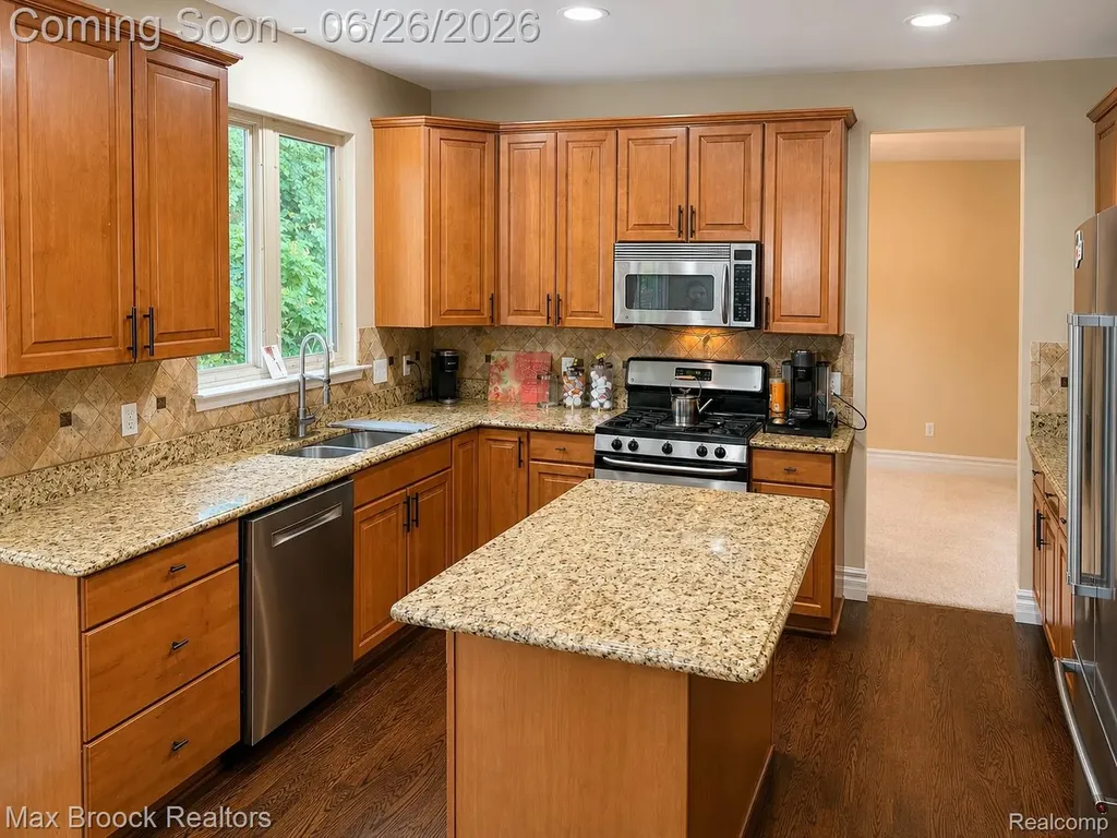3238 Terra Court Wixom City MI 48393