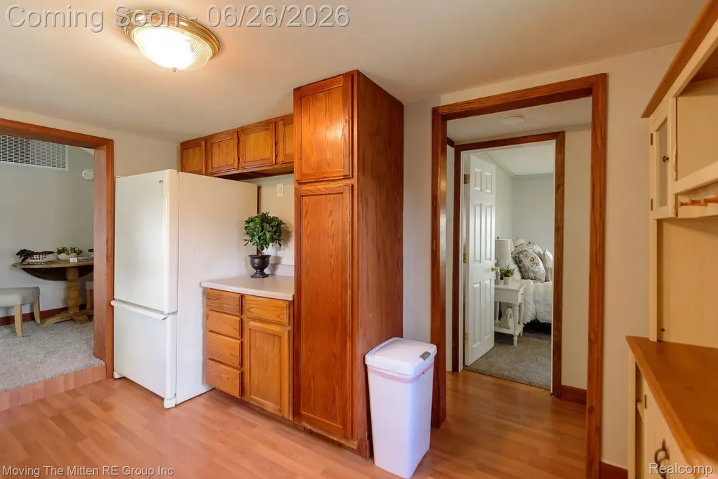30 Wexford Avenue Belleville City MI 48111