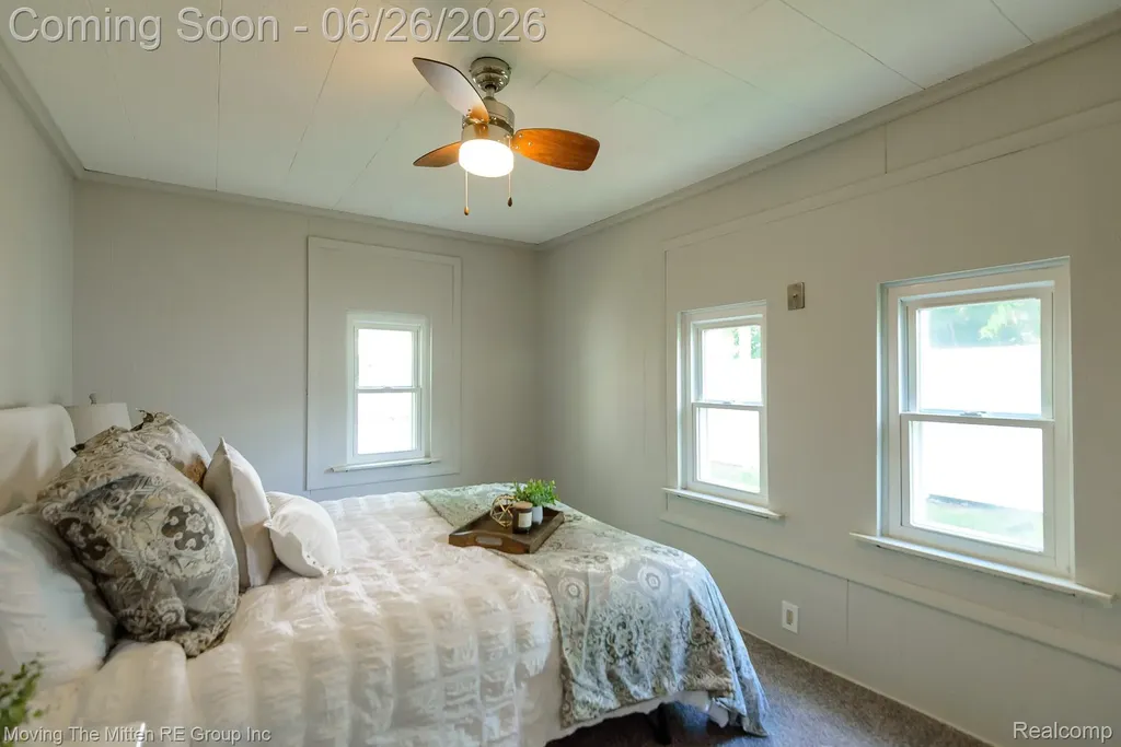 30 Wexford Avenue Belleville City MI 48111