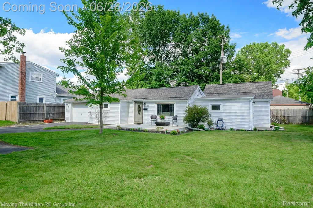 30 Wexford Avenue Belleville City MI 48111