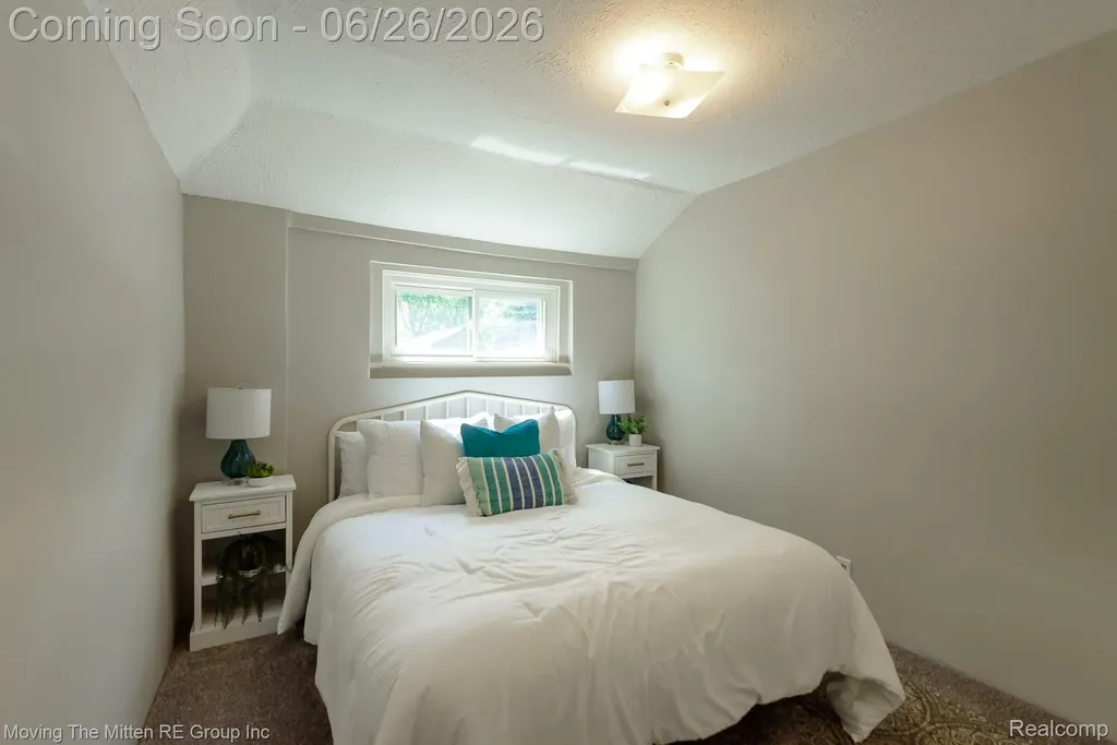 30 Wexford Avenue Belleville City MI 48111