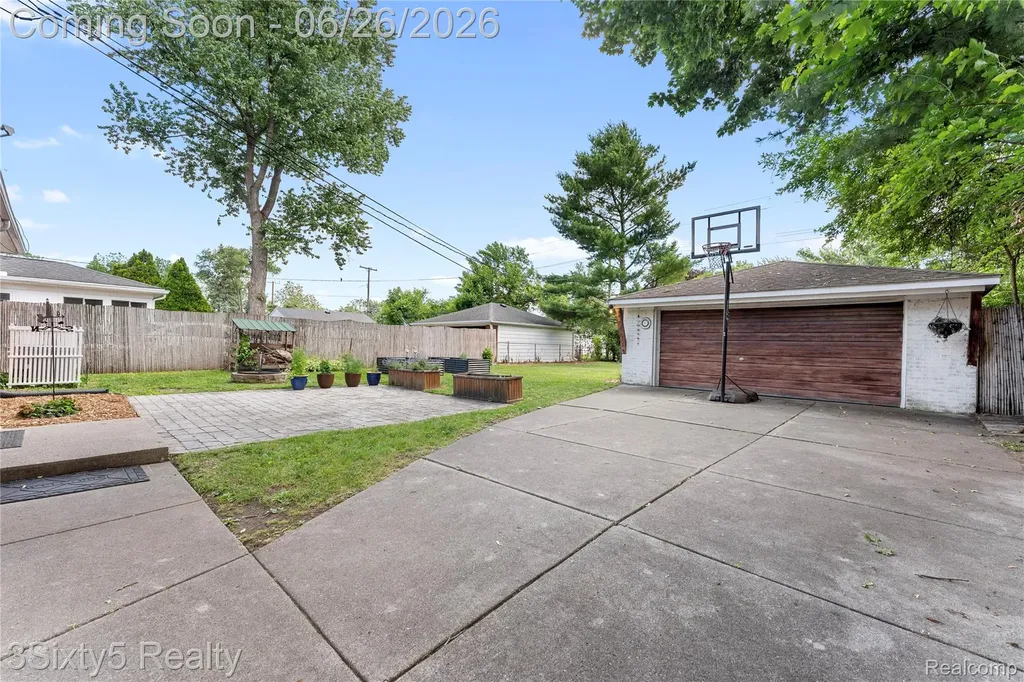 28717 Westfield Street Livonia City MI 48150
