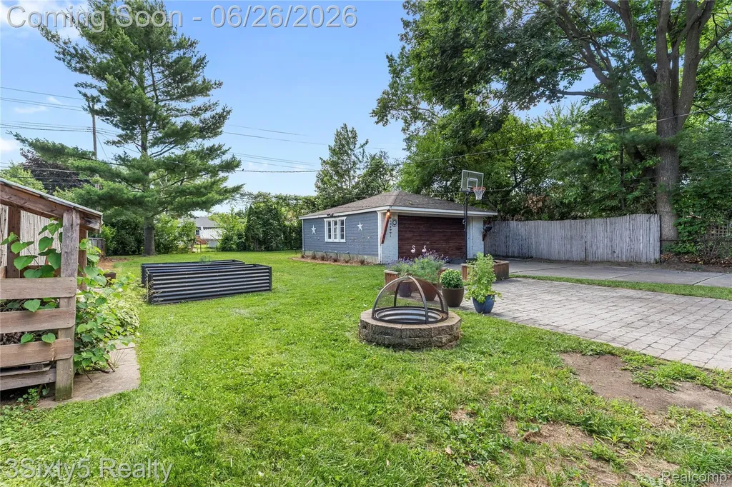 28717 Westfield Street Livonia City MI 48150