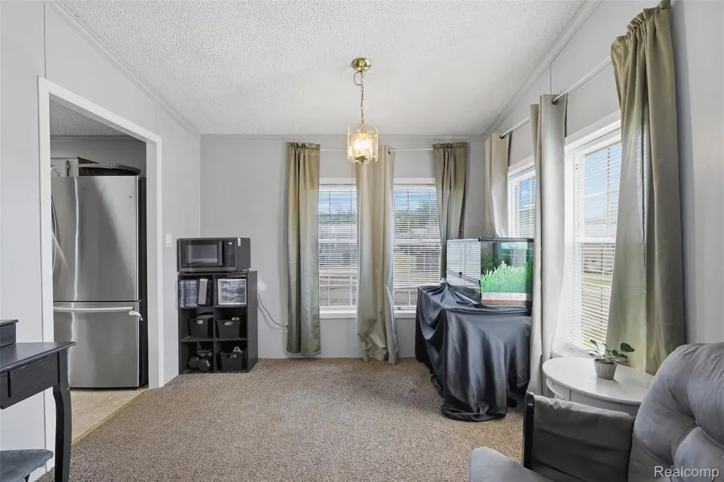 28725 Parkview Flat Rock City MI 48134
