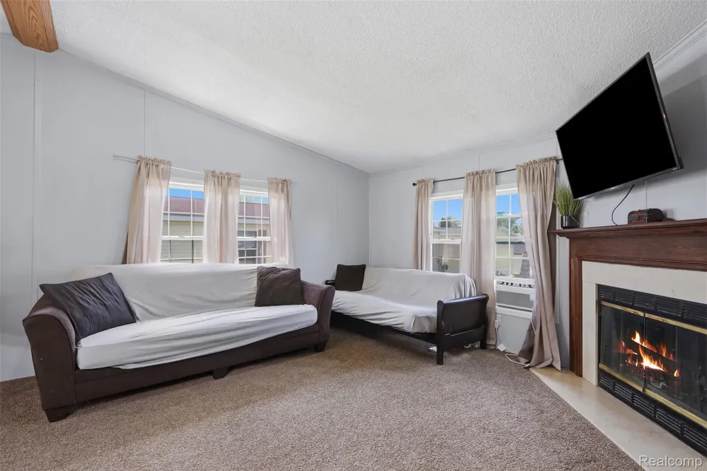 28725 Parkview Flat Rock City MI 48134