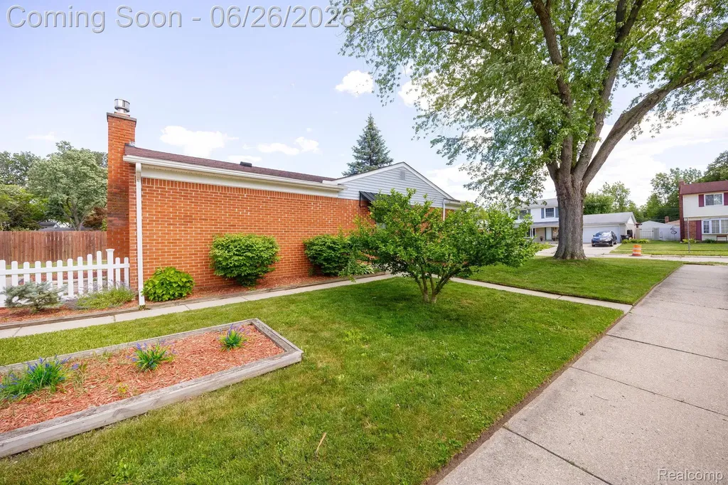 15724 Leader Street Taylor City MI 48180