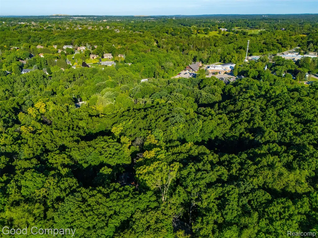 4575 Orion Road Oakland Charter Township MI 48307