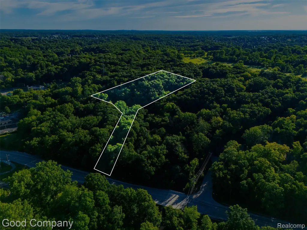 4575 Orion Road Oakland Charter Township MI 48307