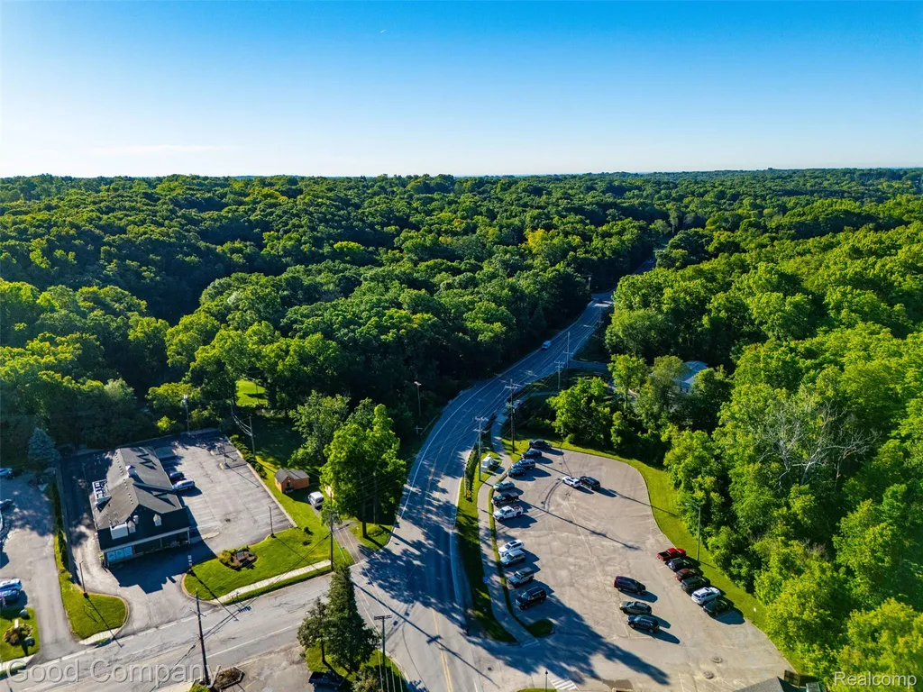 4575 Orion Road Oakland Charter Township MI 48307