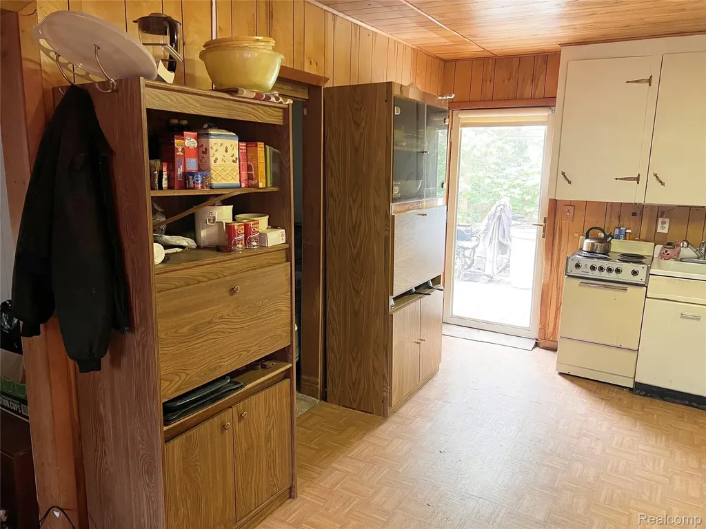 7816 3rd Street Delaware Township MI 48434