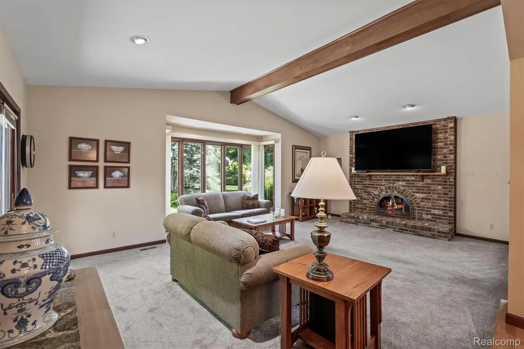 3436 Wedgewood Drive Rochester Hills City MI 48306