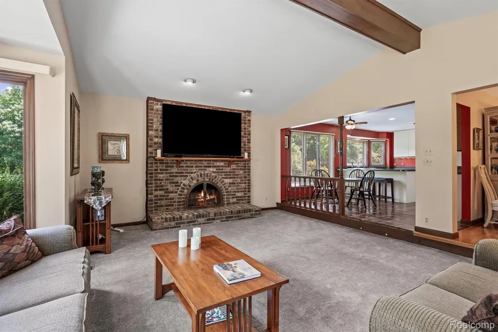 3436 Wedgewood Drive Rochester Hills City MI 48306
