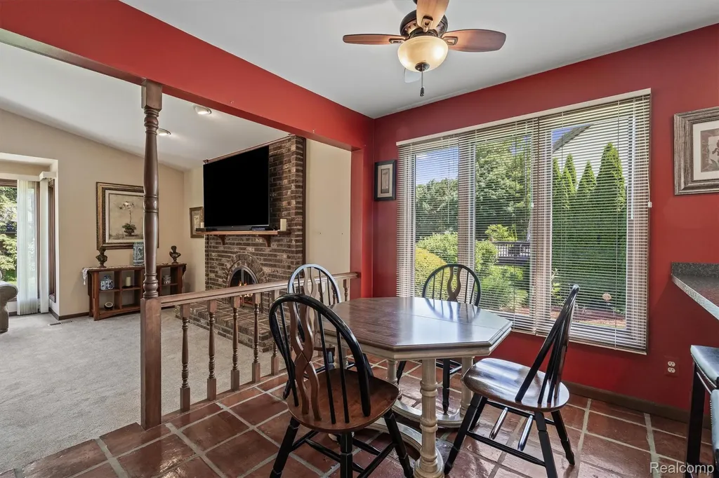 3436 Wedgewood Drive Rochester Hills City MI 48306