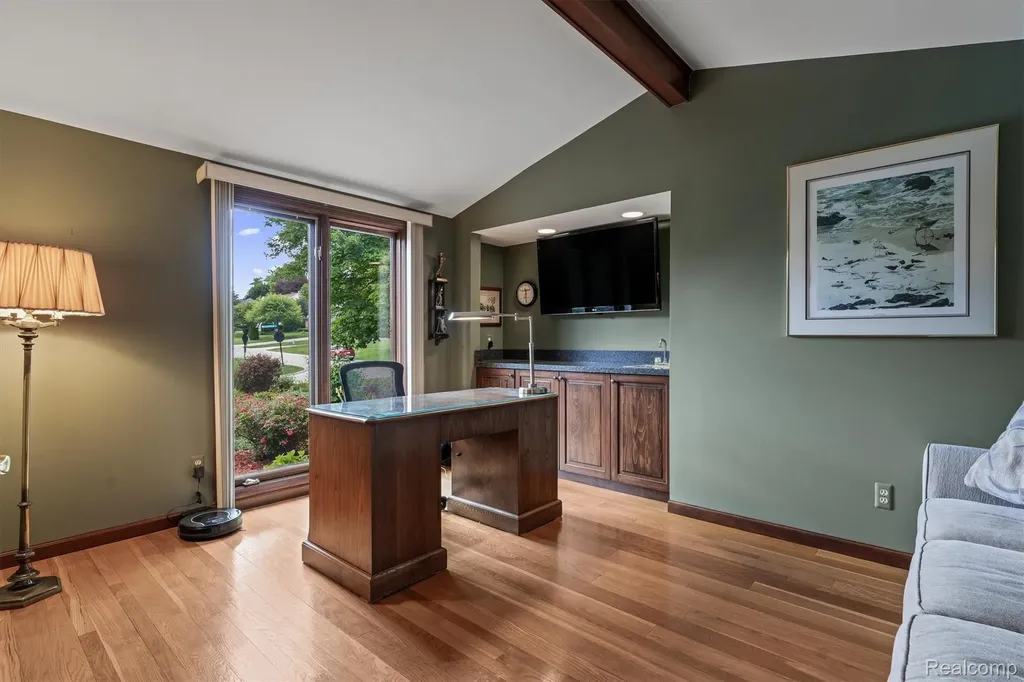 3436 Wedgewood Drive Rochester Hills City MI 48306