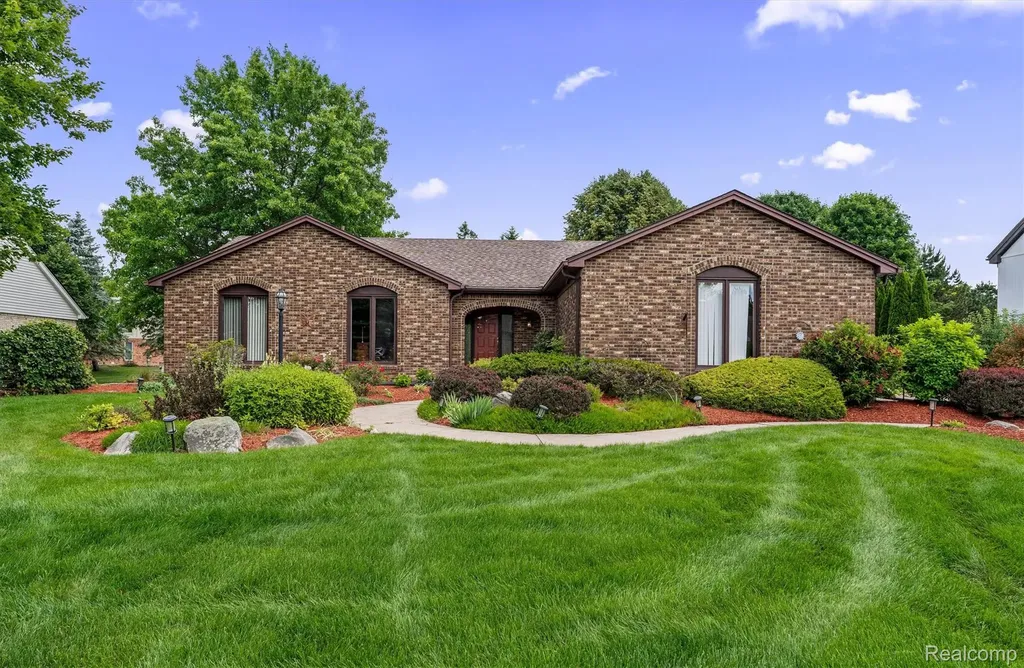 3436 Wedgewood Drive Rochester Hills City MI 48306