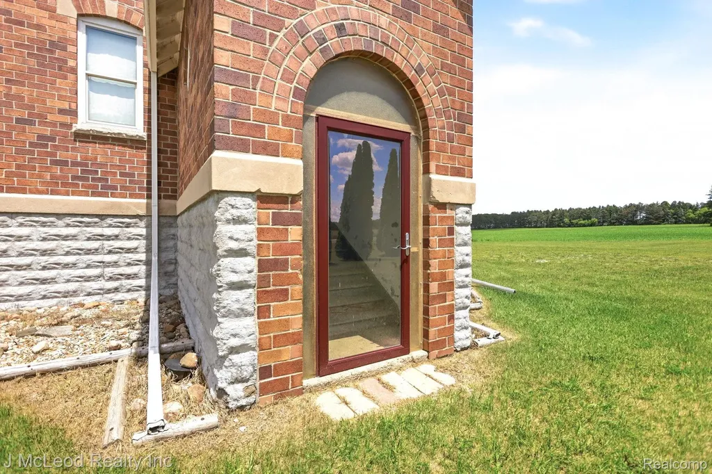 2515 E Akron Road Ellington Township MI 48723
