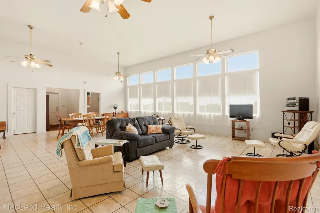 2515 E Akron Road Ellington Township MI 48723
