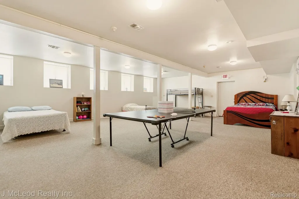 2515 E Akron Road Ellington Township MI 48723