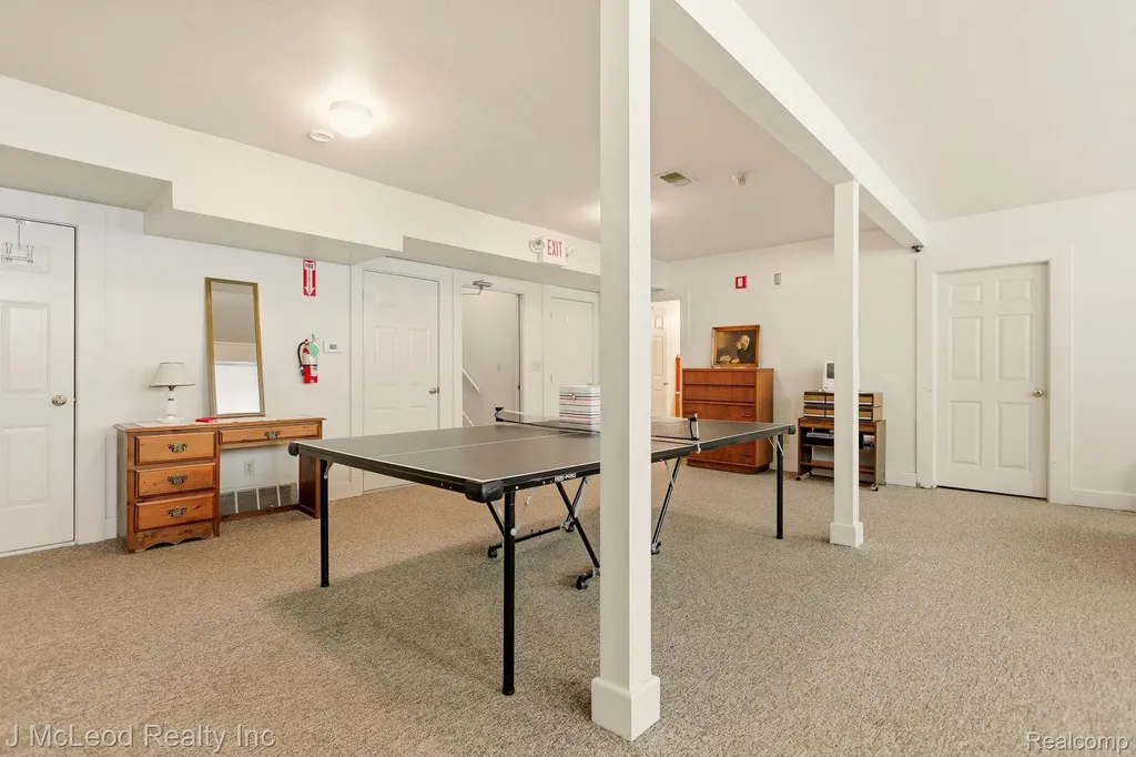 2515 E Akron Road Ellington Township MI 48723