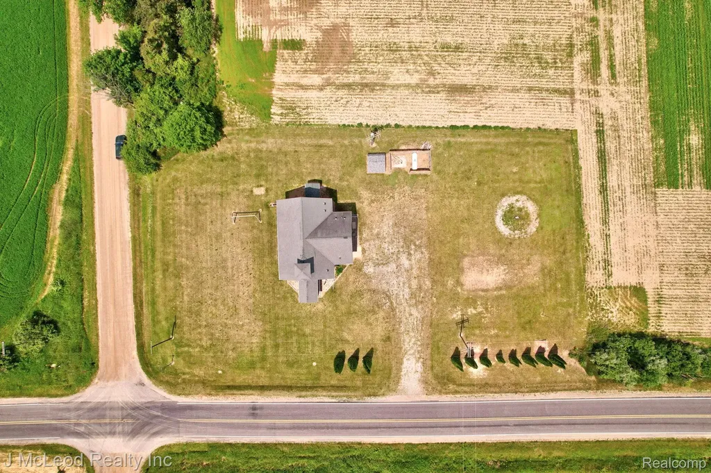 2515 E Akron Road Ellington Township MI 48723