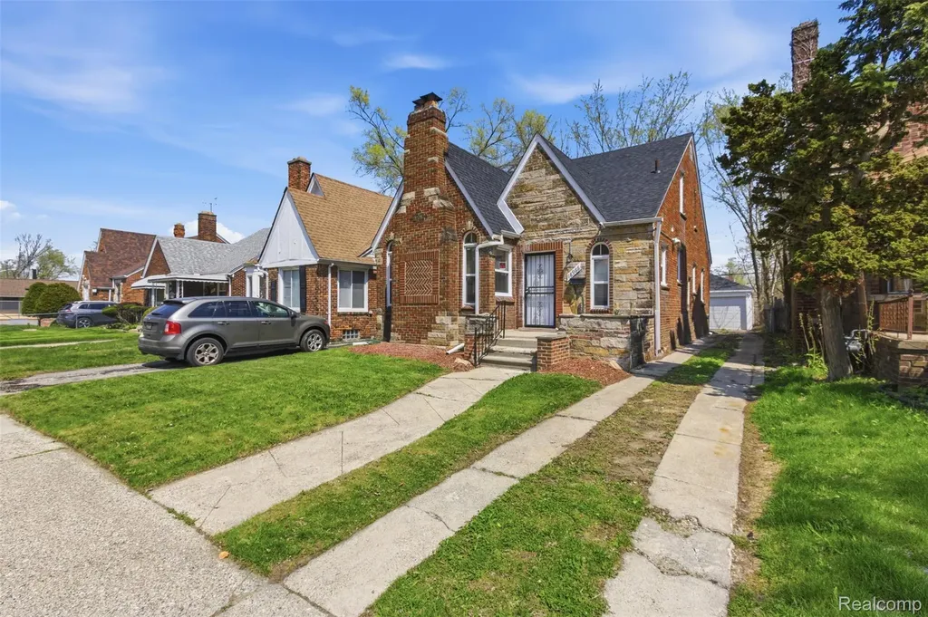 18966 San Juan Drive Detroit City MI 48221