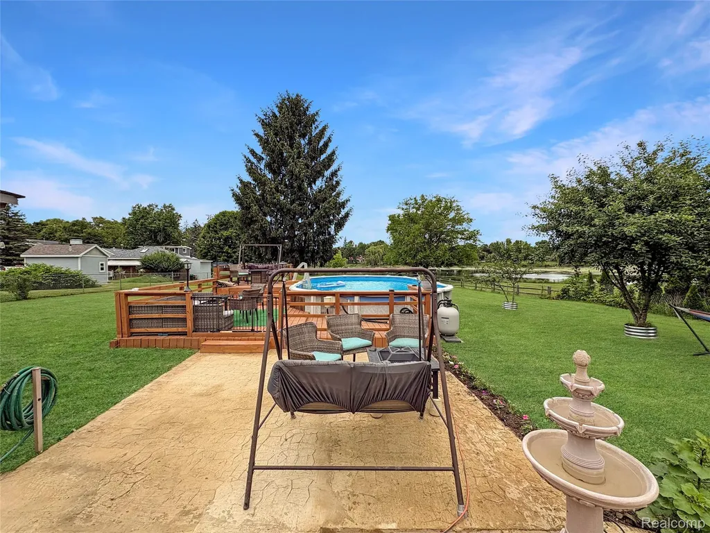 615 Senecal Street Fenton City MI 48430
