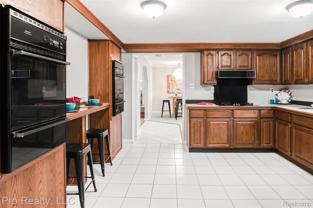 11200 Wahrman Street Romulus City MI 48174