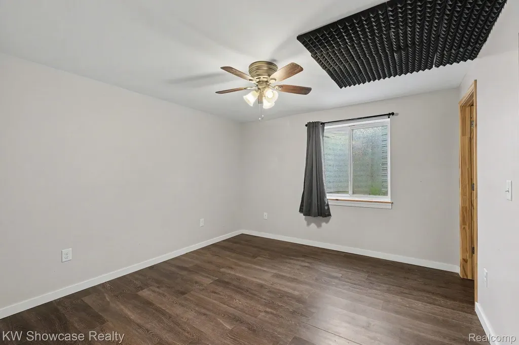 4339 Pebble Creek Boulevard Burton City MI 48439