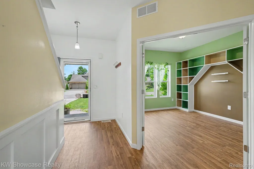 4339 Pebble Creek Boulevard Burton City MI 48439